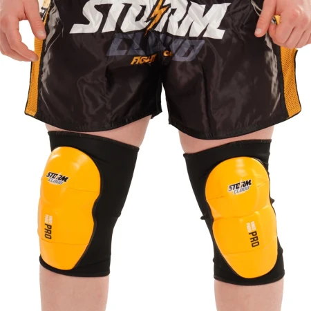 stormcloud-ochraniacze-na-kolana-combat-zolte (4).webp