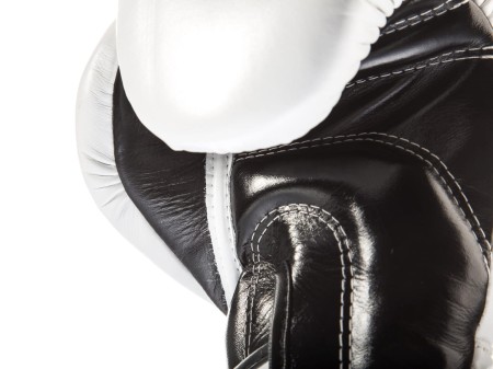 Fairtex Rękawice bokserskie BGV6 - white/black "ANGULAR SPARRING"