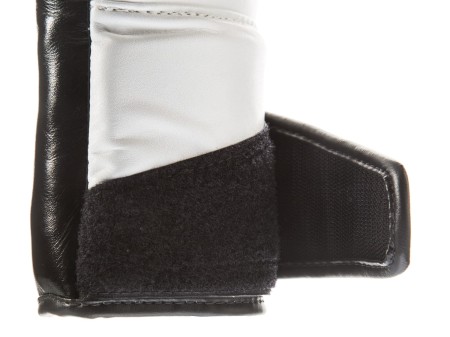 Fairtex Rękawice bokserskie BGV6 - white/black "ANGULAR SPARRING"