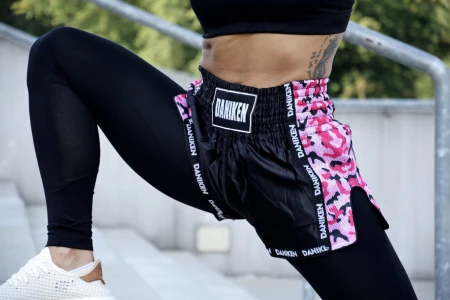 Daniken Spodenki treningowe Muay Thai/Kickboxing CAMO SPECIAL - TSS-41 różowe