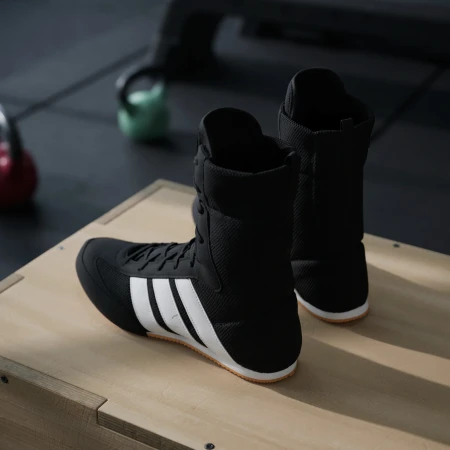 Buty bokserskie - ADIDAS Box Hog CLASSIC - JQ8538