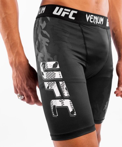 Spodenki Vale Tudo - Venum UFC 6.jpg