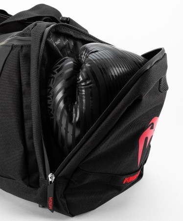 0e730e9b9a3391800ebb0affba894c17580fa04f_SPORTBAGS_TRAINERLITE_EVO_BLACK_RED_SD_098.jpg