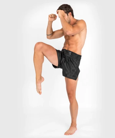 Spodenki treningowe  muay thai CLASSIC - VENUM 3.webp
