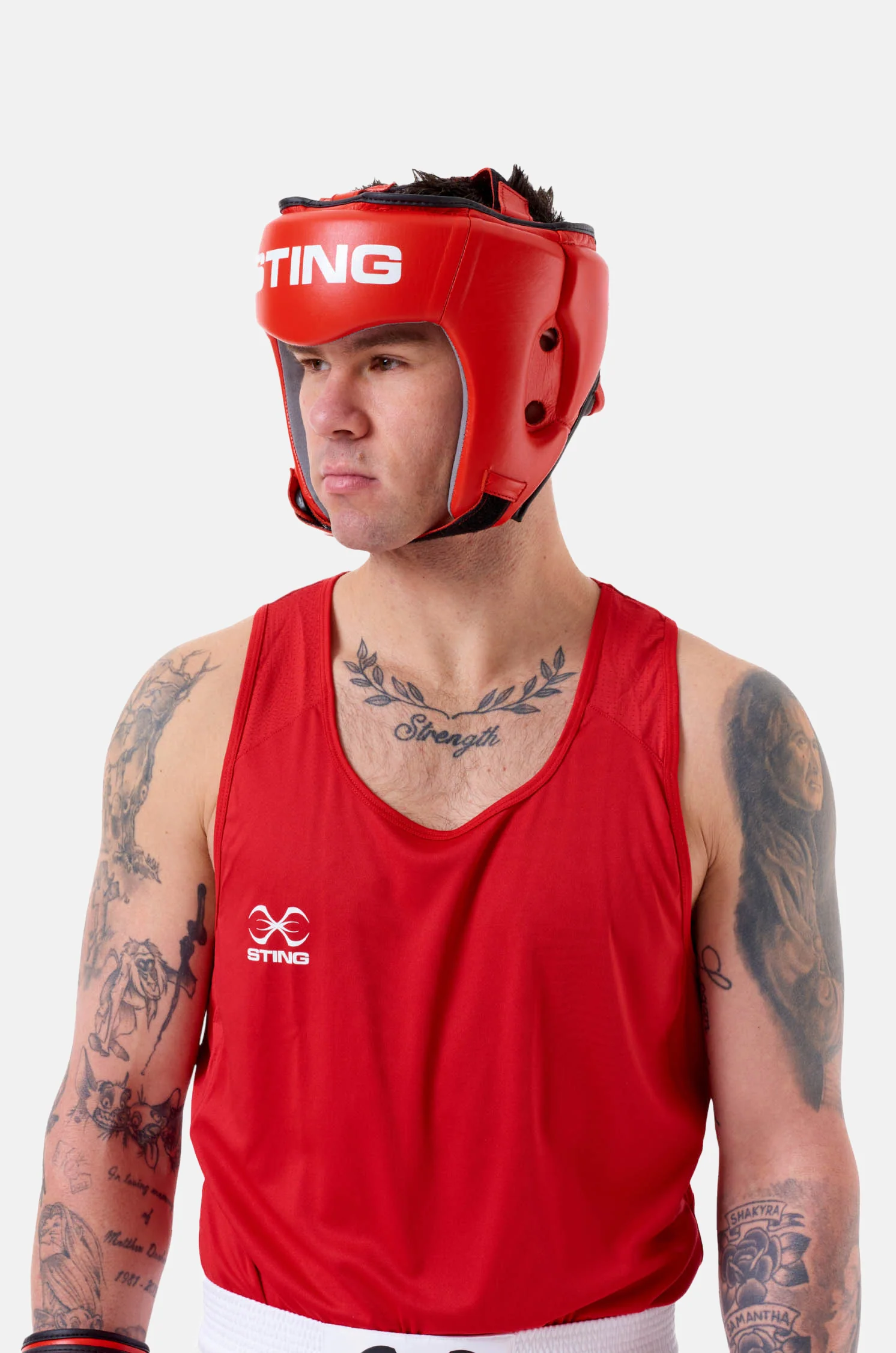 Sting Sports Kask bokserski turniejowy World Boxing Competition Approved - czerwony